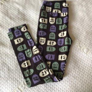 LuLaRoe OS Halloween leggings 👻